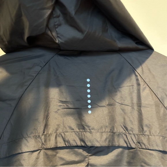 Layers Quick Dry Jacket - Water Repellant Windbreaker - Picture 6 of 16